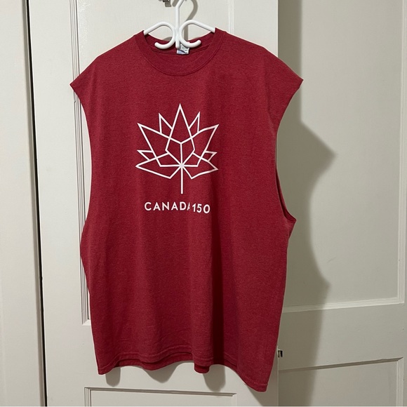 3/$15 ✨ Red Canada 150 Cutoff Tank - Picture 1 of 6